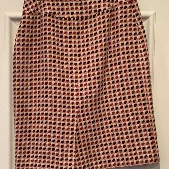 Kasper Long Pink and Cream Patterned Blazer Coat with Matching Skirt Size 4 - Picture 4 of 15